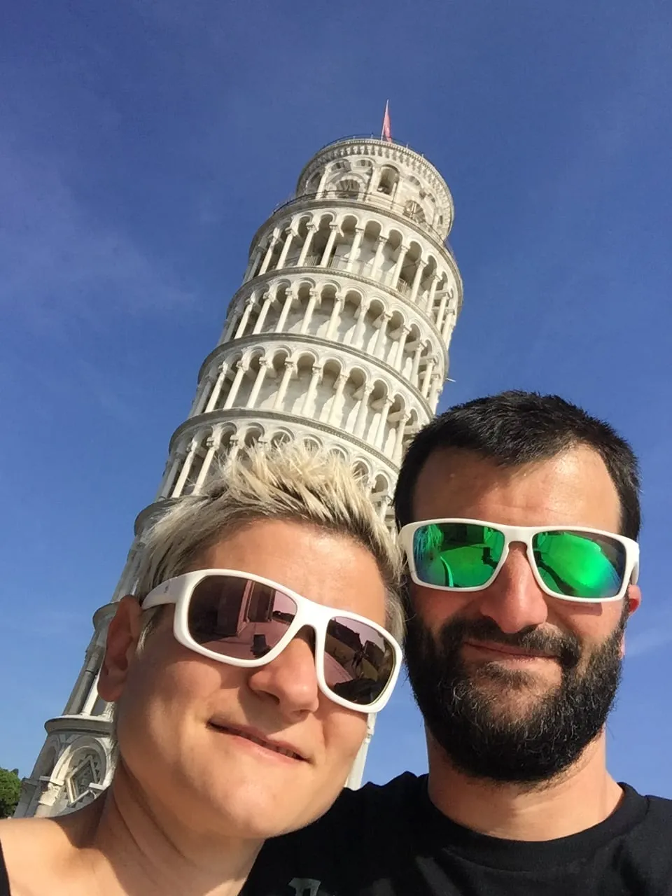 Selfie vor dem Schiefen Turm von Pisa