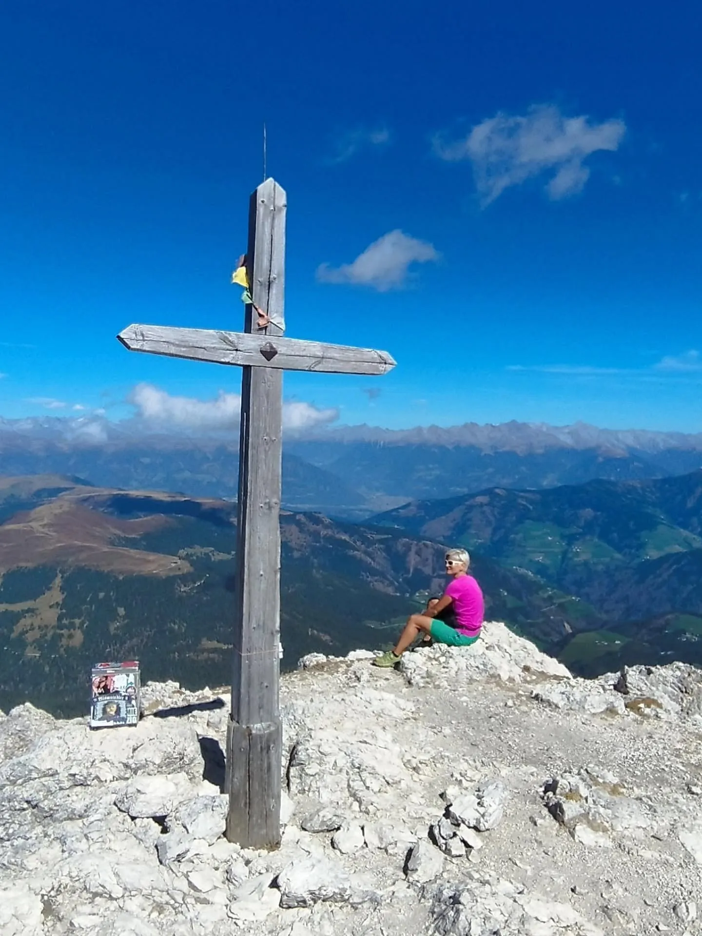 Gipfelkreuz mit Fernblick