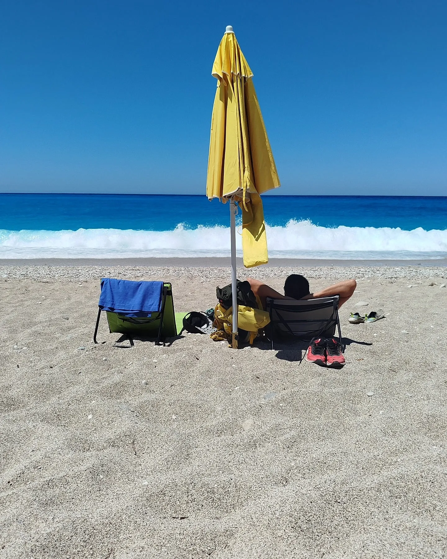 Sonnenschirm am Kathisma Beach